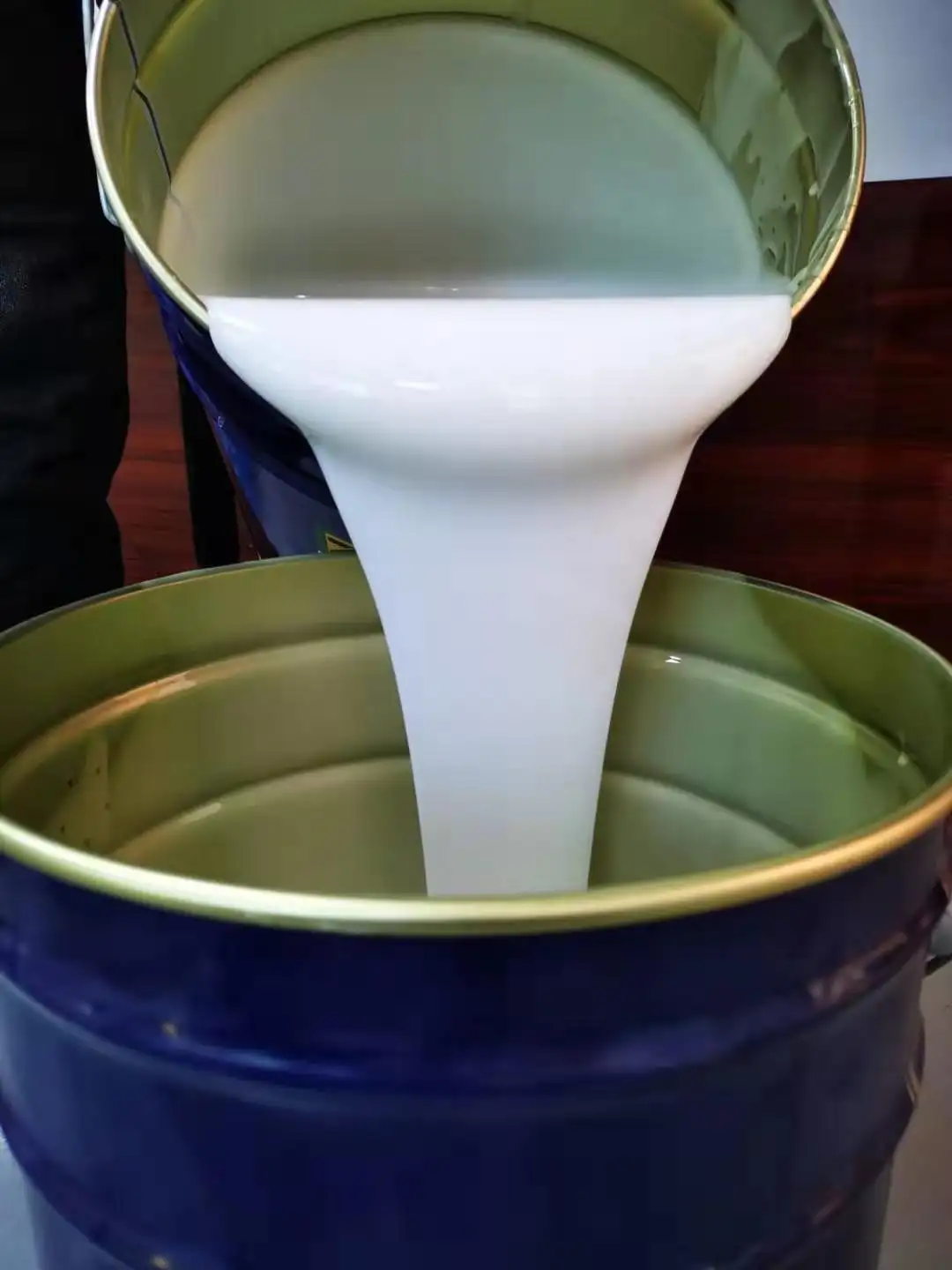 如何避免液體硅膠出現中毒現象？